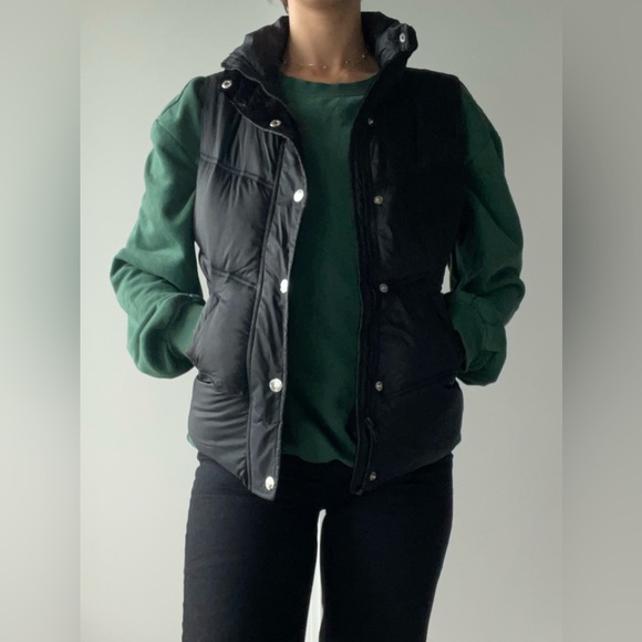 American Eagle Outfitters Puffer Vest - Picture 1 of 5
